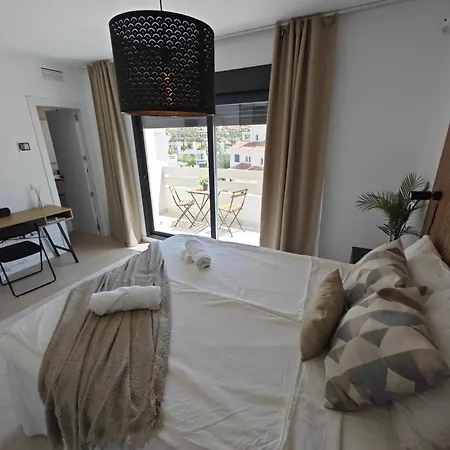 Casa Agra Del Paraiso * エステポナ